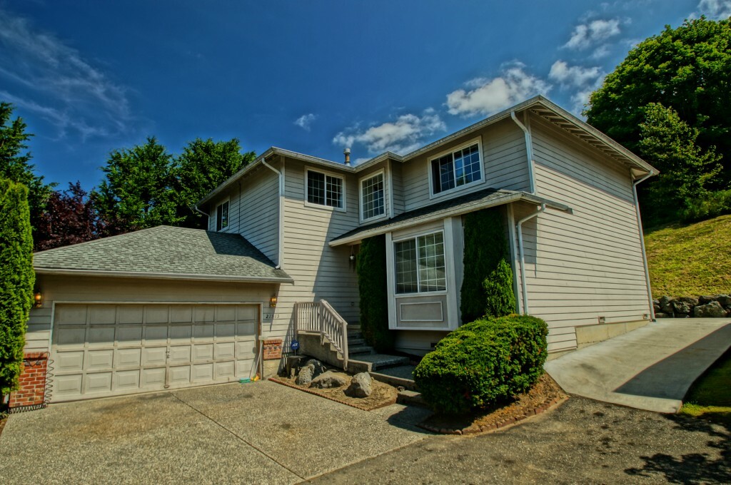 Property Photo: 21513 12th Ave W WA 98036