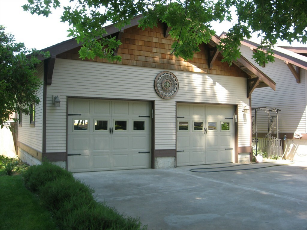 Property Photo: 1400 Front St WA 98264