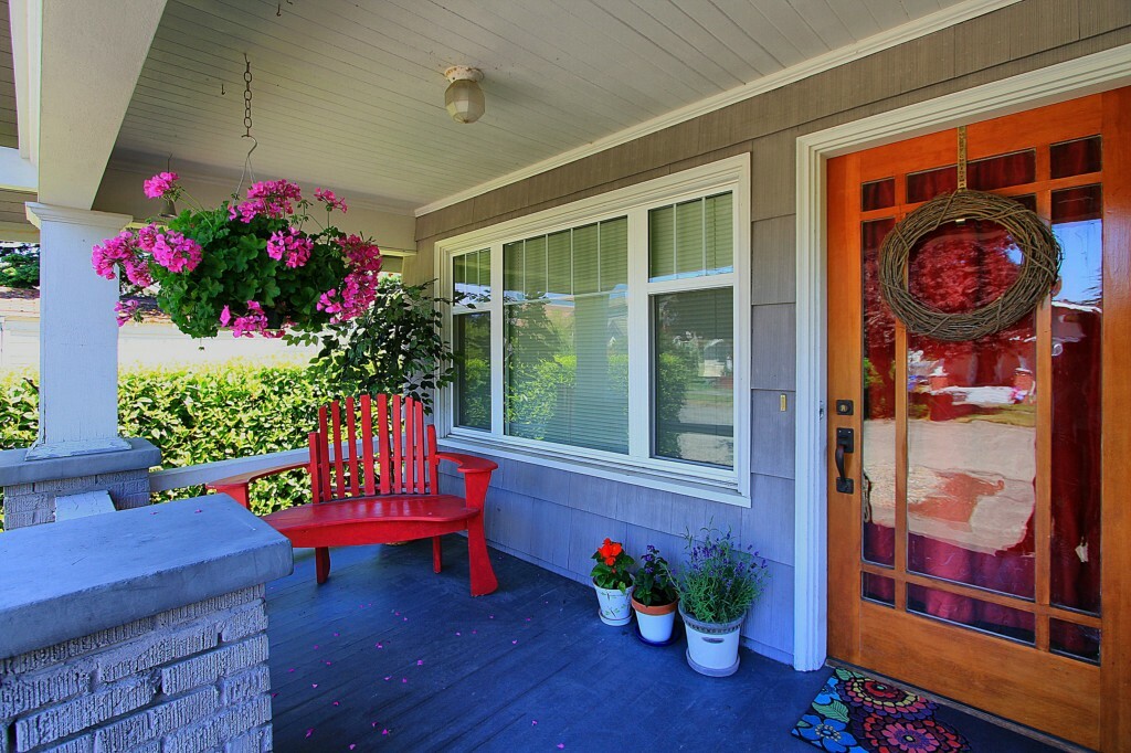 Property Photo:  1414 N 10th St  WA 98403 