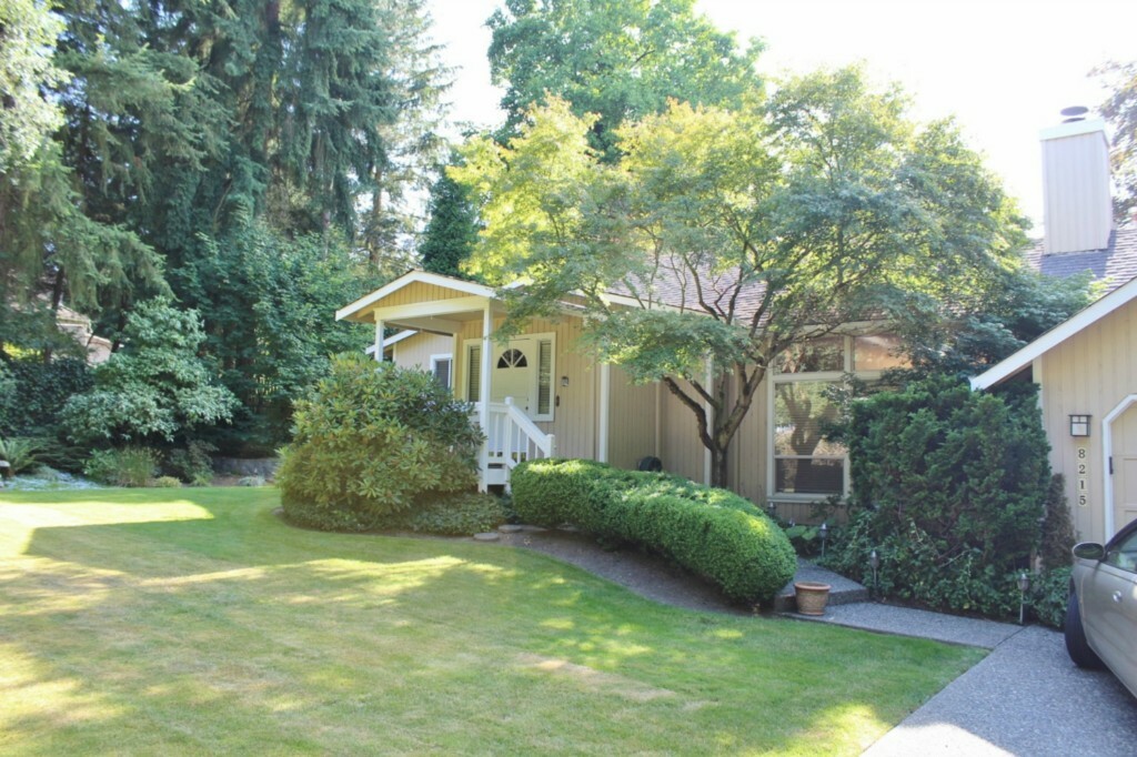 Property Photo:  8215 122nd Ave NE  WA 98033 