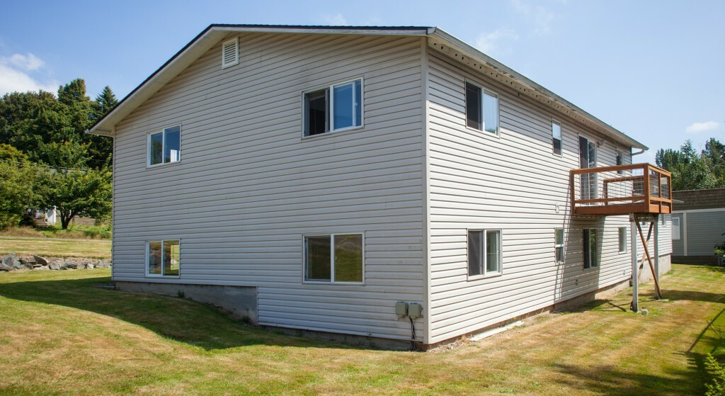 Property Photo:  2116 Mill Ave  WA 98225 