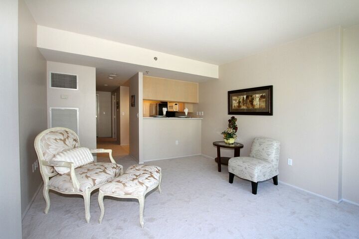 Property Photo: 177 107th Ave NE 1005 WA 98004