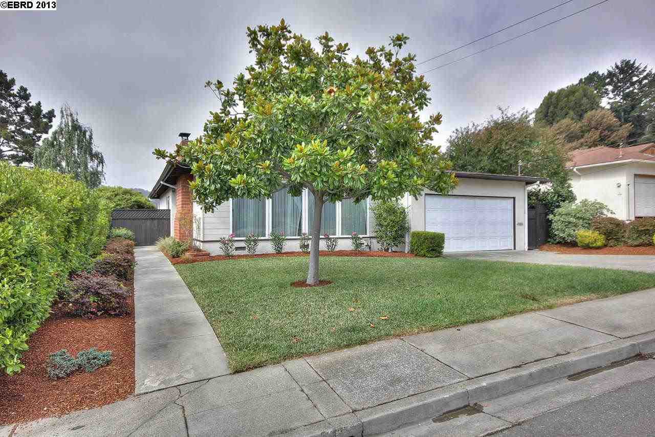 Property Photo:  4584 Santa Rita Rd  CA 94803-2411 