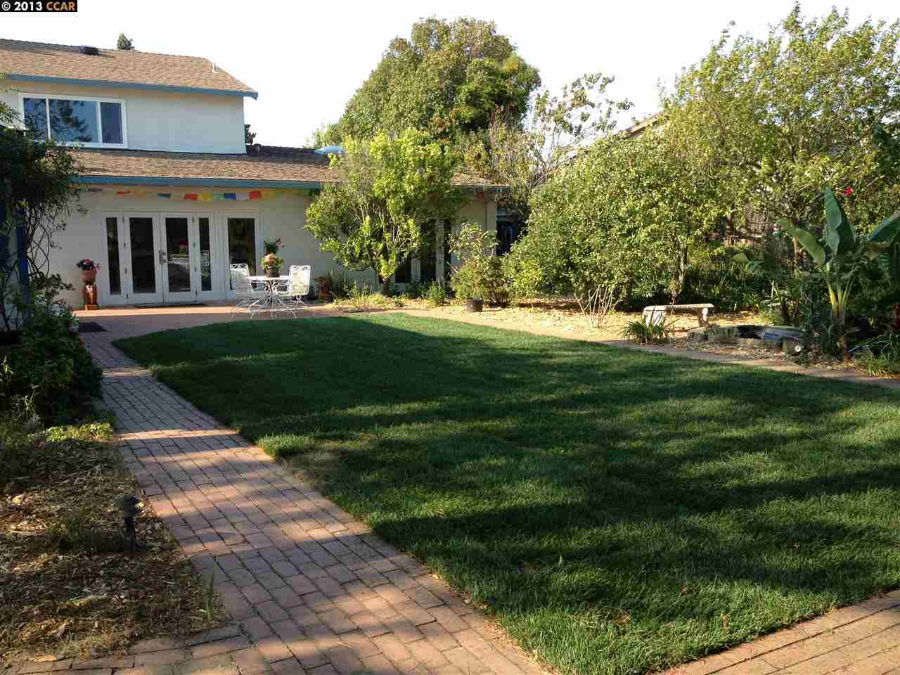 Property Photo:  193 Carlisle Way  CA 94510-1615 