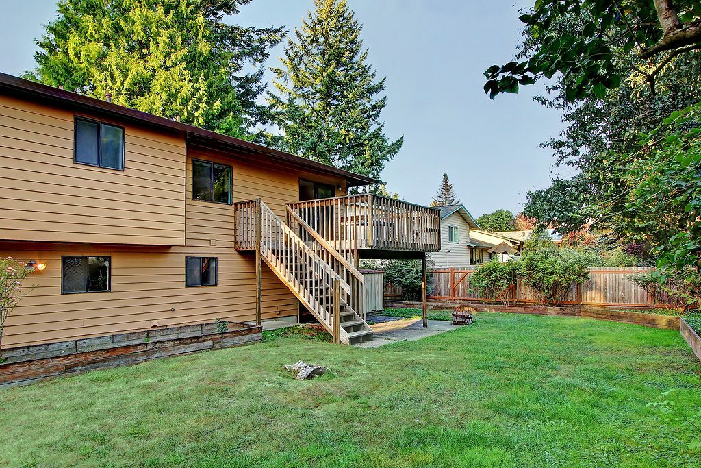 Property Photo:  15915 NE 106th St  WA 98052 