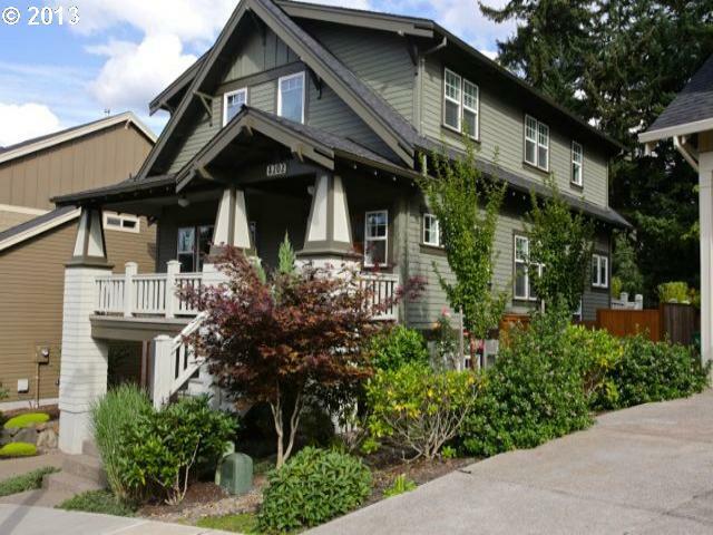 Property Photo: 8202 SW 174th Ter OR 97007