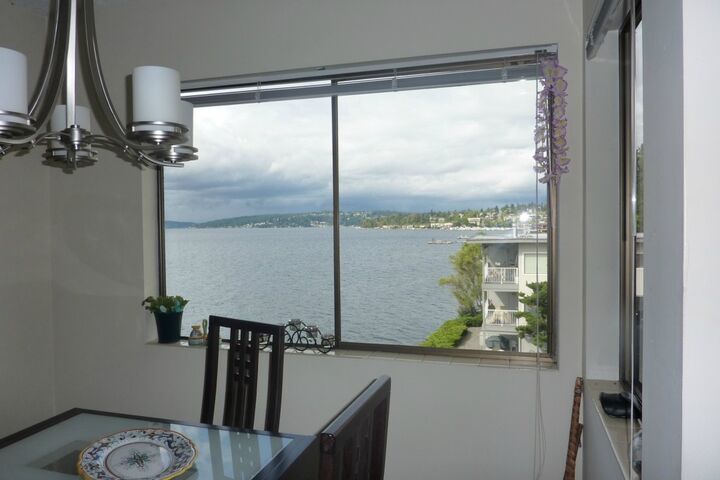 Property Photo: 6421 Lake Washington Boulevard NE 406 WA 98033