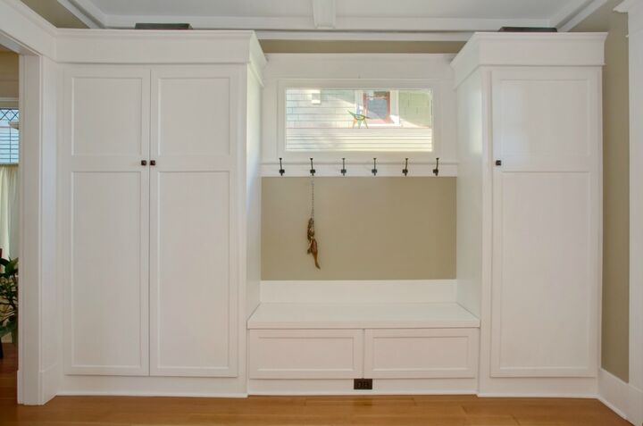 Property Photo:  305 35th Ave S  WA 98144 