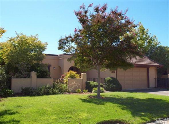 Property Photo:  471 La Quinta Ln  CA 95476 