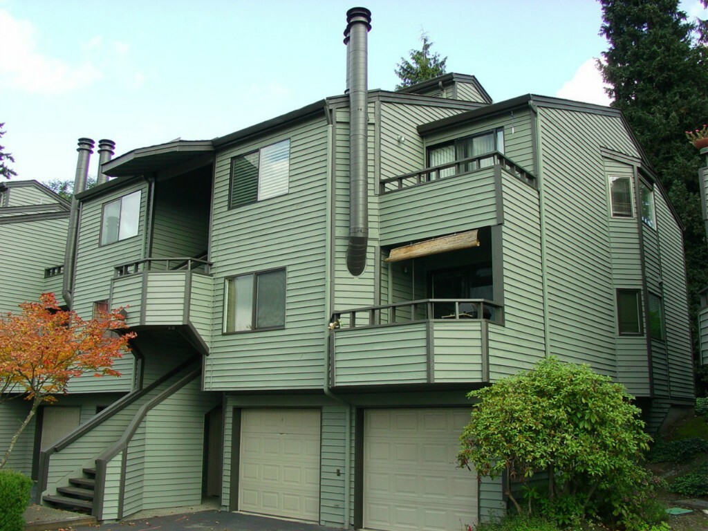 Property Photo: 7014 116th Ave NE D WA 98033