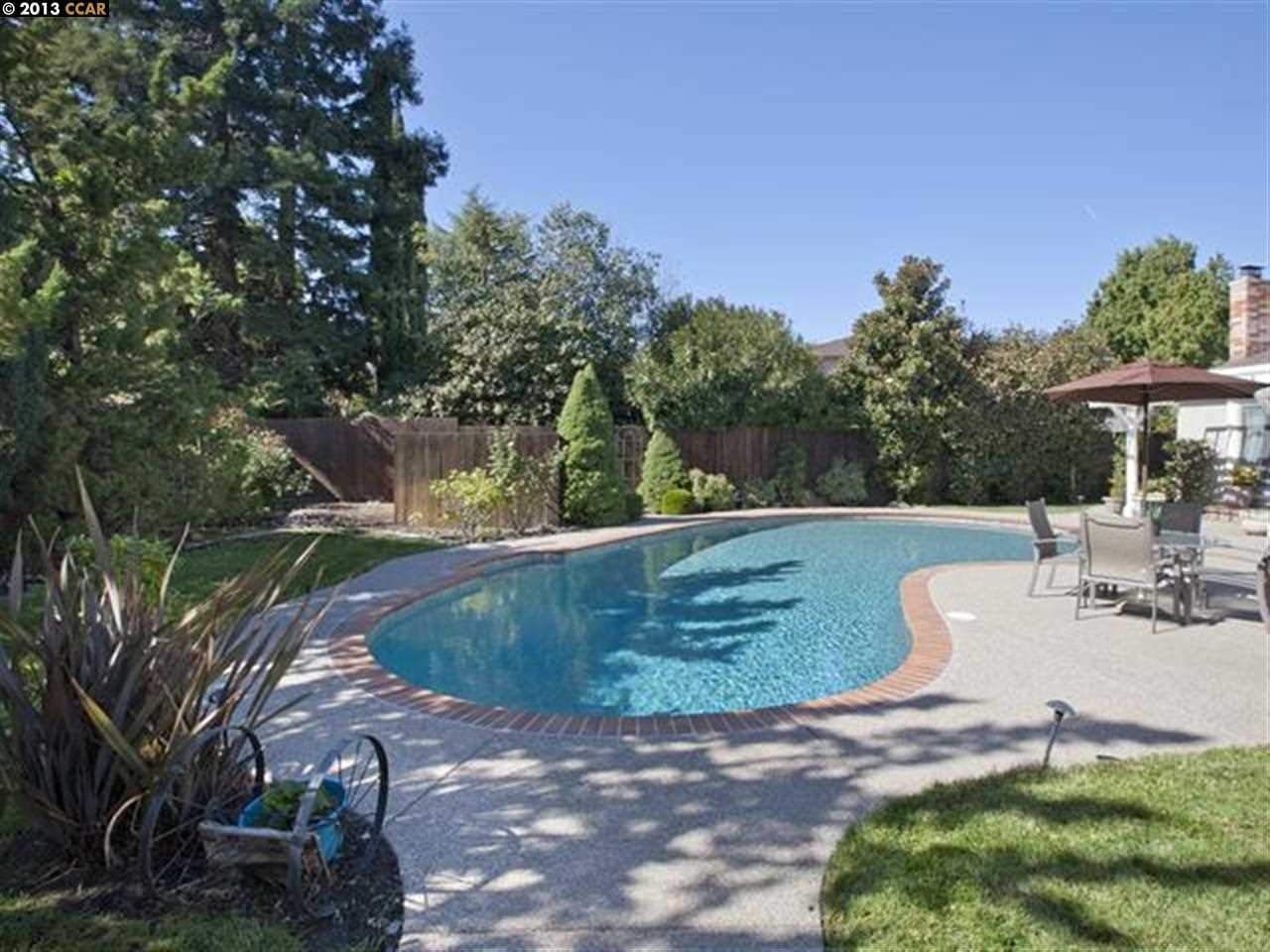 Property Photo:  3429 Claridge Dr  CA 94526-5509 