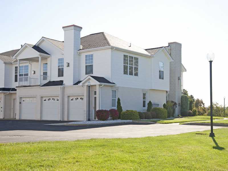 Property Photo:  229 Adams Pointe Blvd 2  PA 16046 