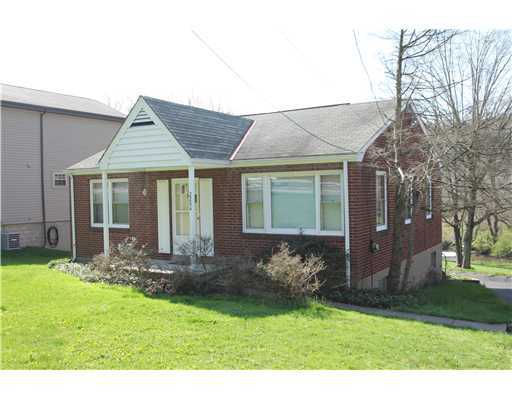 Property Photo:  2284 Wildwood Road  PA 15101 