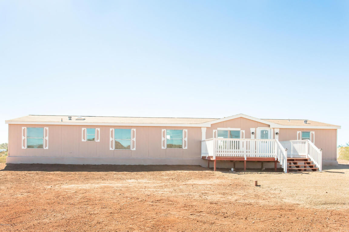 Property Photo: 4343 W Silverdale Road AZ 85144