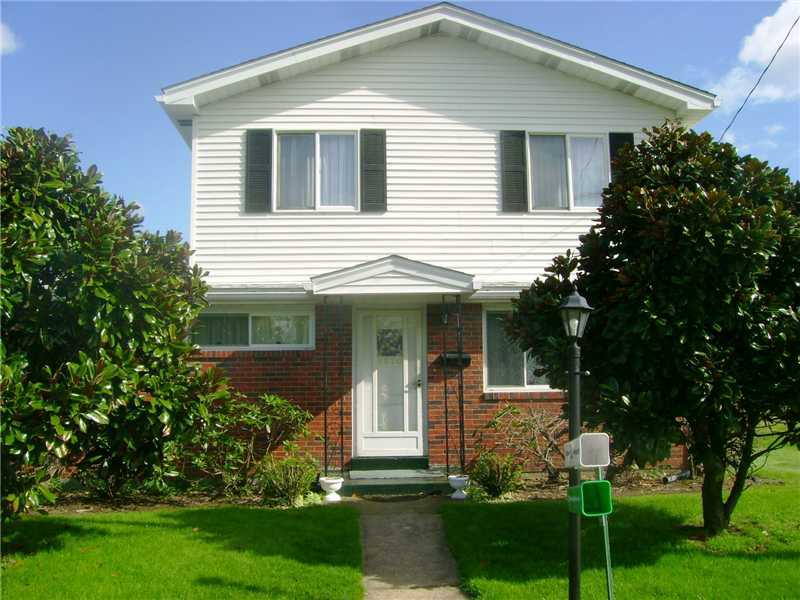 Property Photo: 2520 Ann Way PA 15068