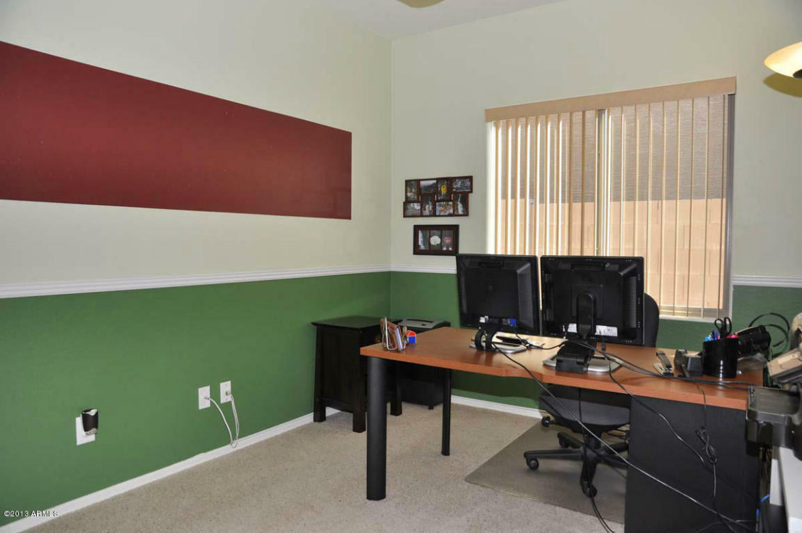 Property Photo: 11735 W Daley Lane AZ 85373