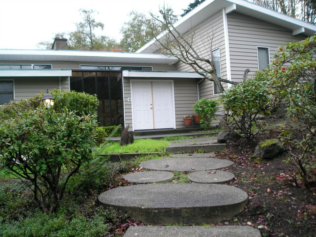 Property Photo:  29608 2nd Ave SW  WA 98023 