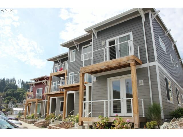 Property Photo:  230 Maritime Ln  OR 97103 