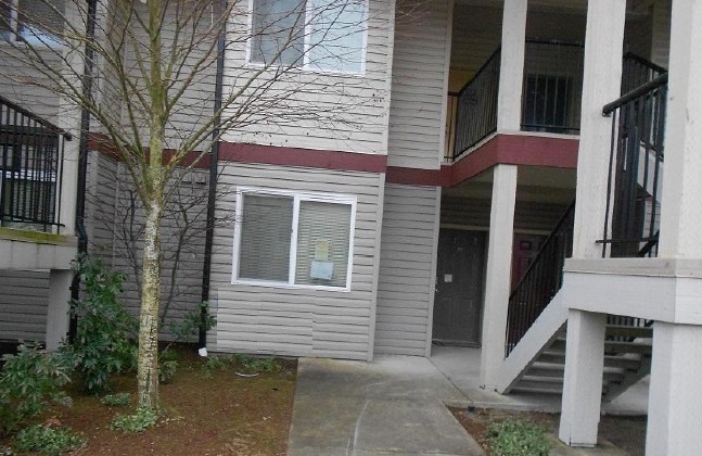 Property Photo:  508 Tremont Ave 104  WA 98226 