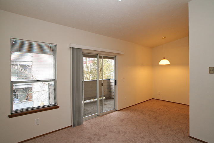 Property Photo: 14009 32nd Ave NE 105 WA 98125