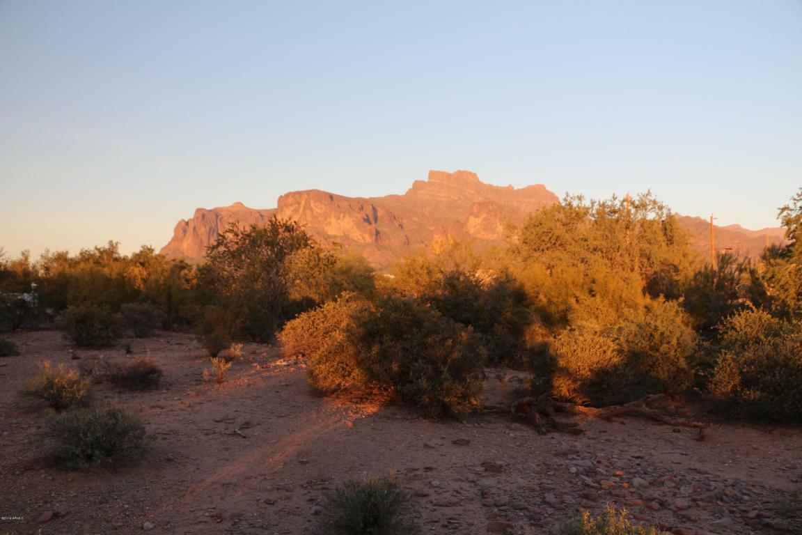 Property Photo:  50 S Sixshooter Road  AZ 85119 