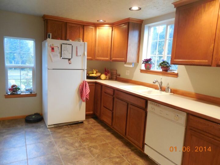 Property Photo: 1716 Creswell Rd WA 98290