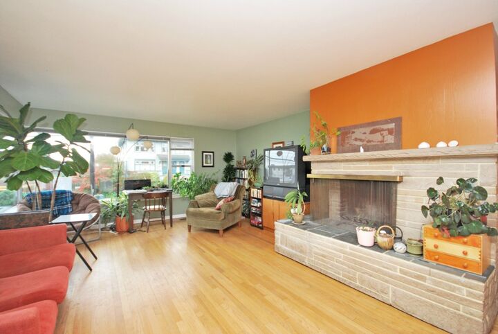 Property Photo: 3212 NW 65th St WA 98117