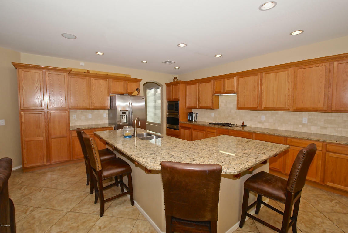 Property Photo:  1677 E Azalea Drive  AZ 85298 