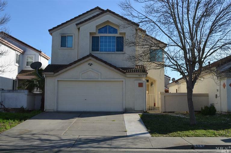 Property Photo:  953 McCoy Creek Circle  CA 94585 