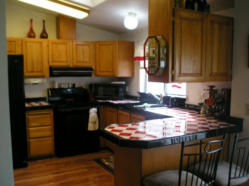 Property Photo:  2101 S 324th Street 300  WA 98003 