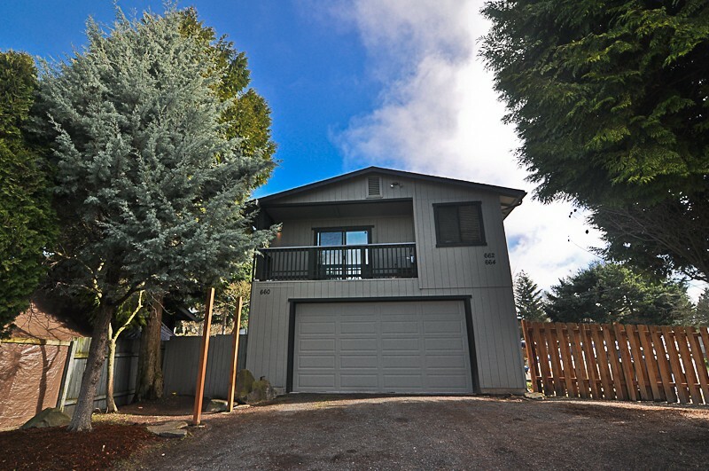 Property Photo:  660 Index Place NE  WA 98056 