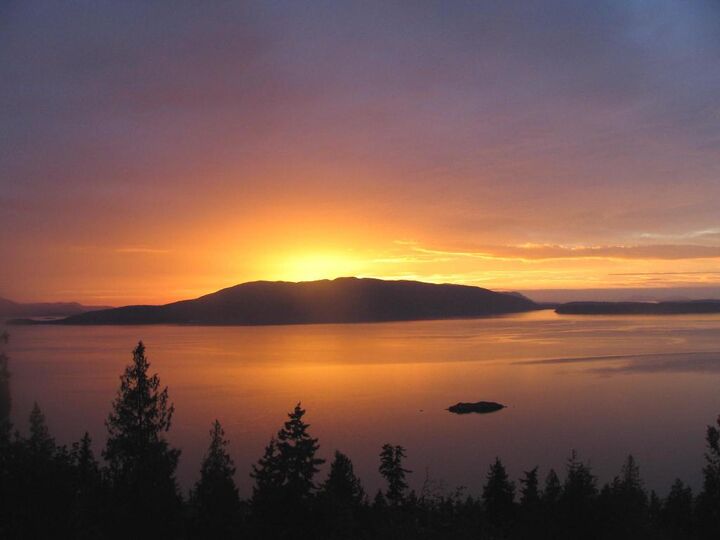 Property Photo: 981 Brighton Crest Dr WA 98229