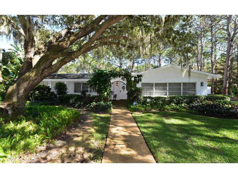 Property Photo:  3501 Sunbeam Drive  FL 34240 