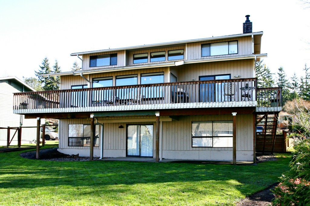 Property Photo: 2711 Vining St WA 98226