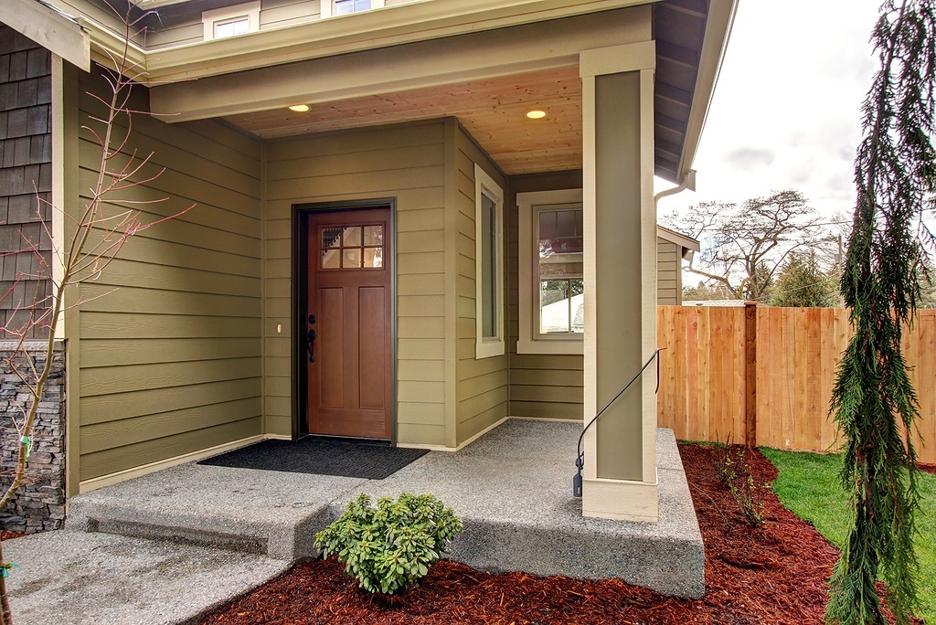 Property Photo:  1901 NE 135th St  WA 98125 