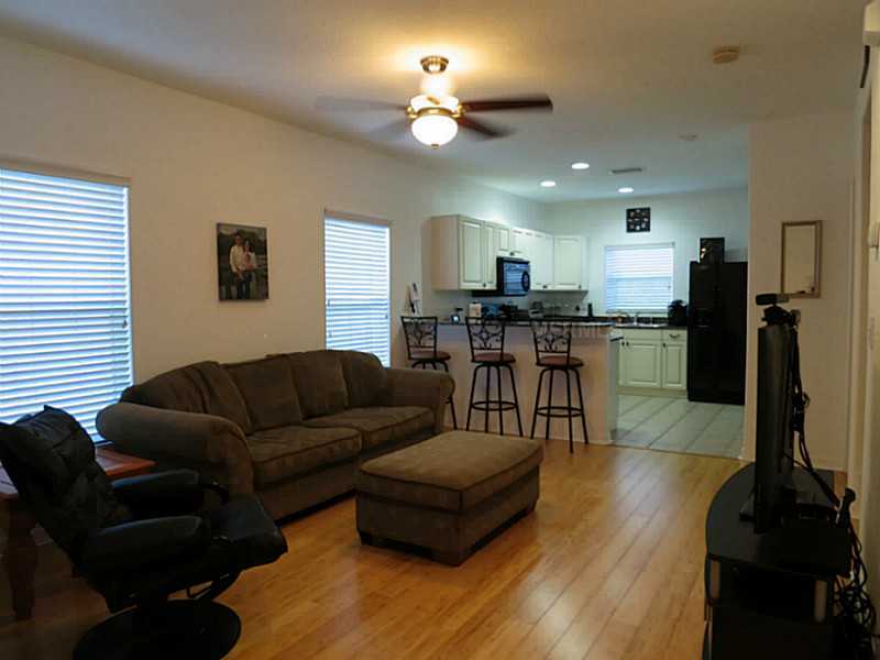 Property Photo:  2207 28th  FL 34221 