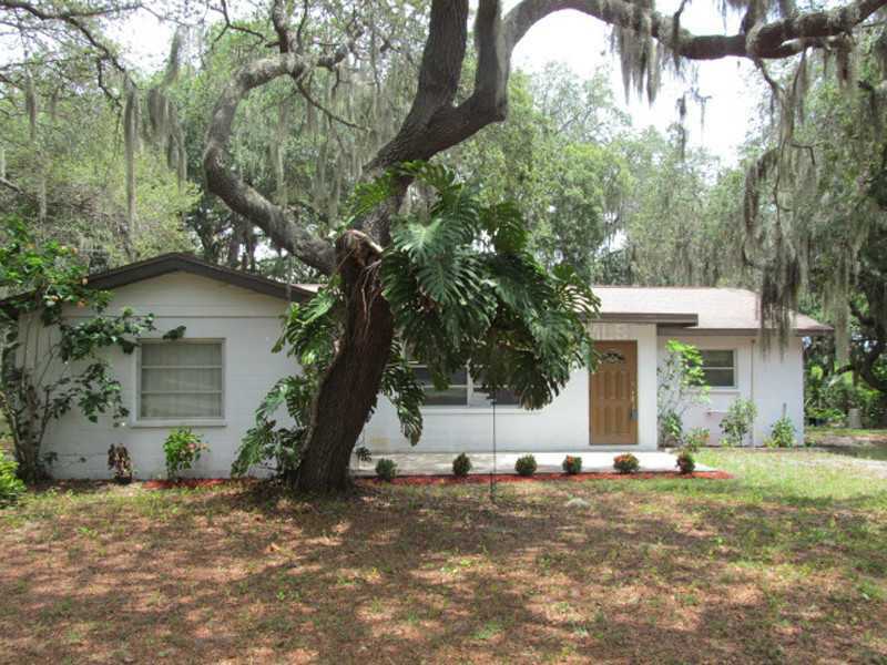 Property Photo:  7012 Illinois Avenue  FL 33534 