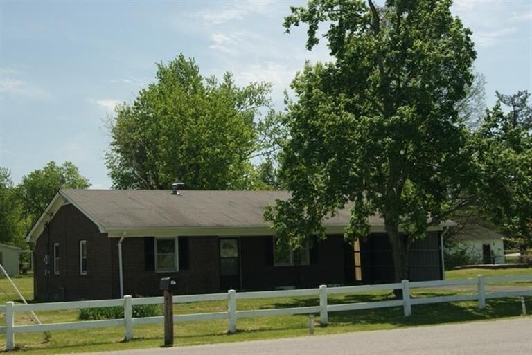 Property Photo:  8 West Eades Avenue  KY 40422 