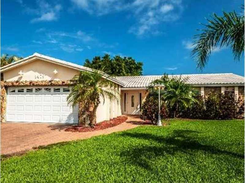 Property Photo:  1479 47th Avenue NE  FL 33703 