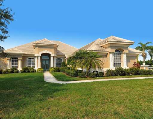 Property Photo:  7423 Spinosa Court  FL 34241 