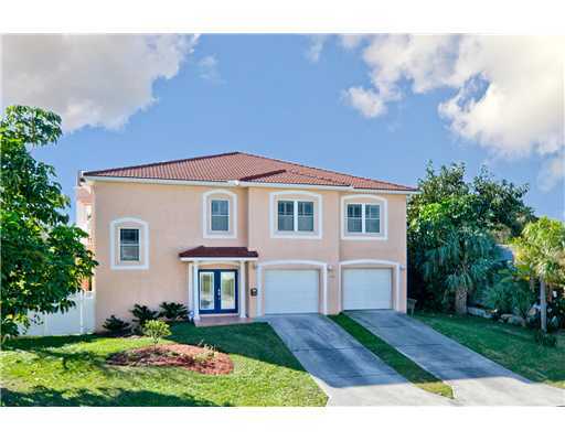 Property Photo: 540 26th Avenue SE FL 33705