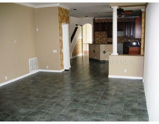 Property Photo:  18132 Regents Square Drive  FL 33647 