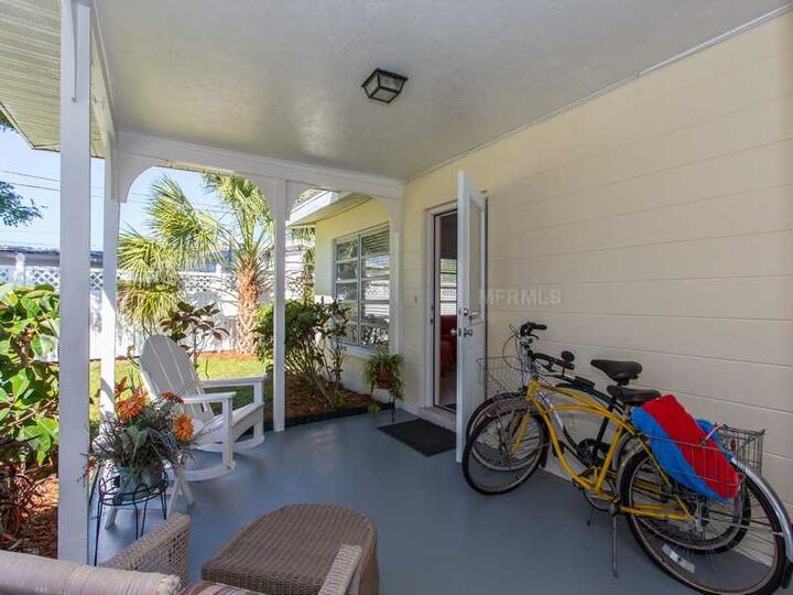 Property Photo: 6525 Sabal Drive FL 34242