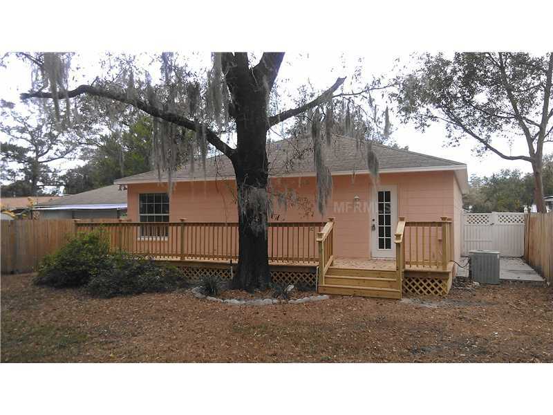 Property Photo:  1509 E Poinsettia Avenue  FL 33612 