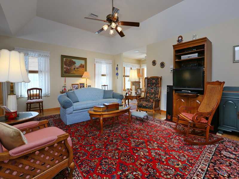 Property Photo: 3 Palm Harbor Drive FL 34217