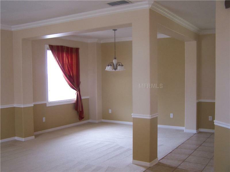 Property Photo:  