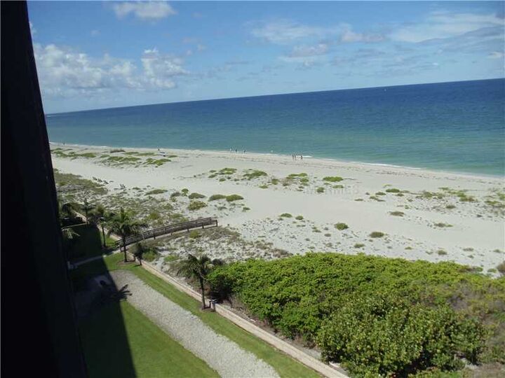 Property Photo:  840 The Esplanade N 702  FL 34285 