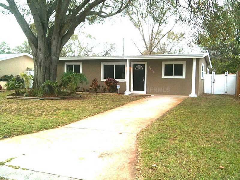 Property Photo:  5935 60th Avenue N  FL 33709 