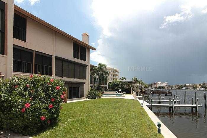 Property Photo: 9000 Midnight Pass Road 5 FL 34242