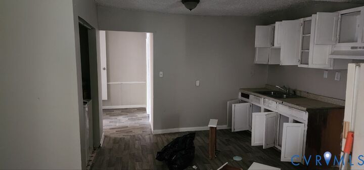 Property Photo: 427 S Jefferson Street VA 23803